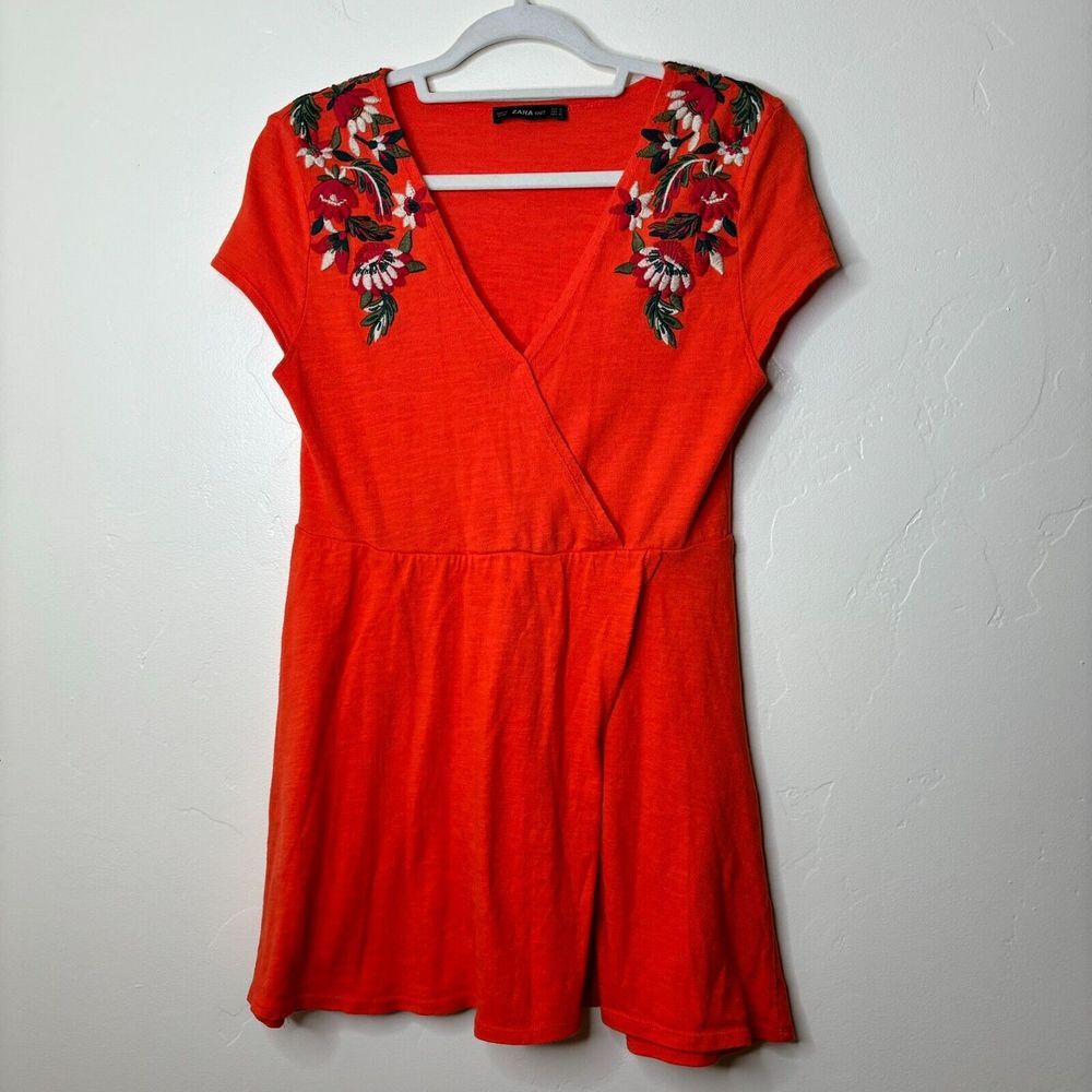 Zara Knit Dress Small Orange Floral Embroidered Faux Wrap Fit &‎ Flare V-Neck
